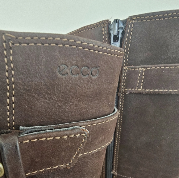 ECCO Womens Rise GTX Tall Suede Side Zip Walking Boots in Coffee - Picture 7 of 11